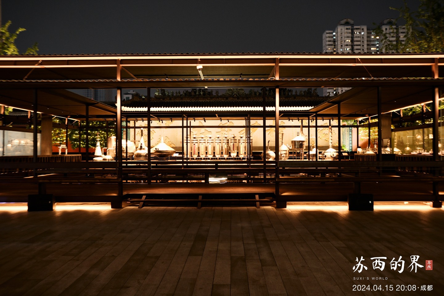 夜间陈列 · 成都 · 2024.04.15 20:08